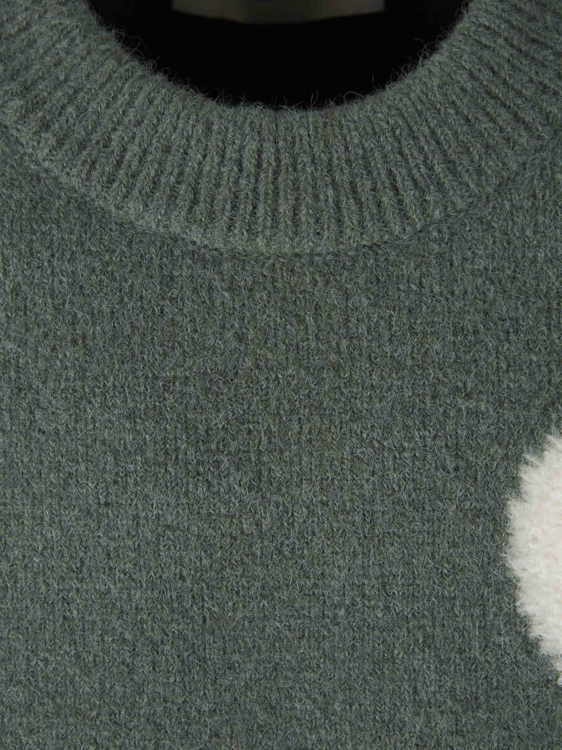 "AMI" - HEART SWEATER