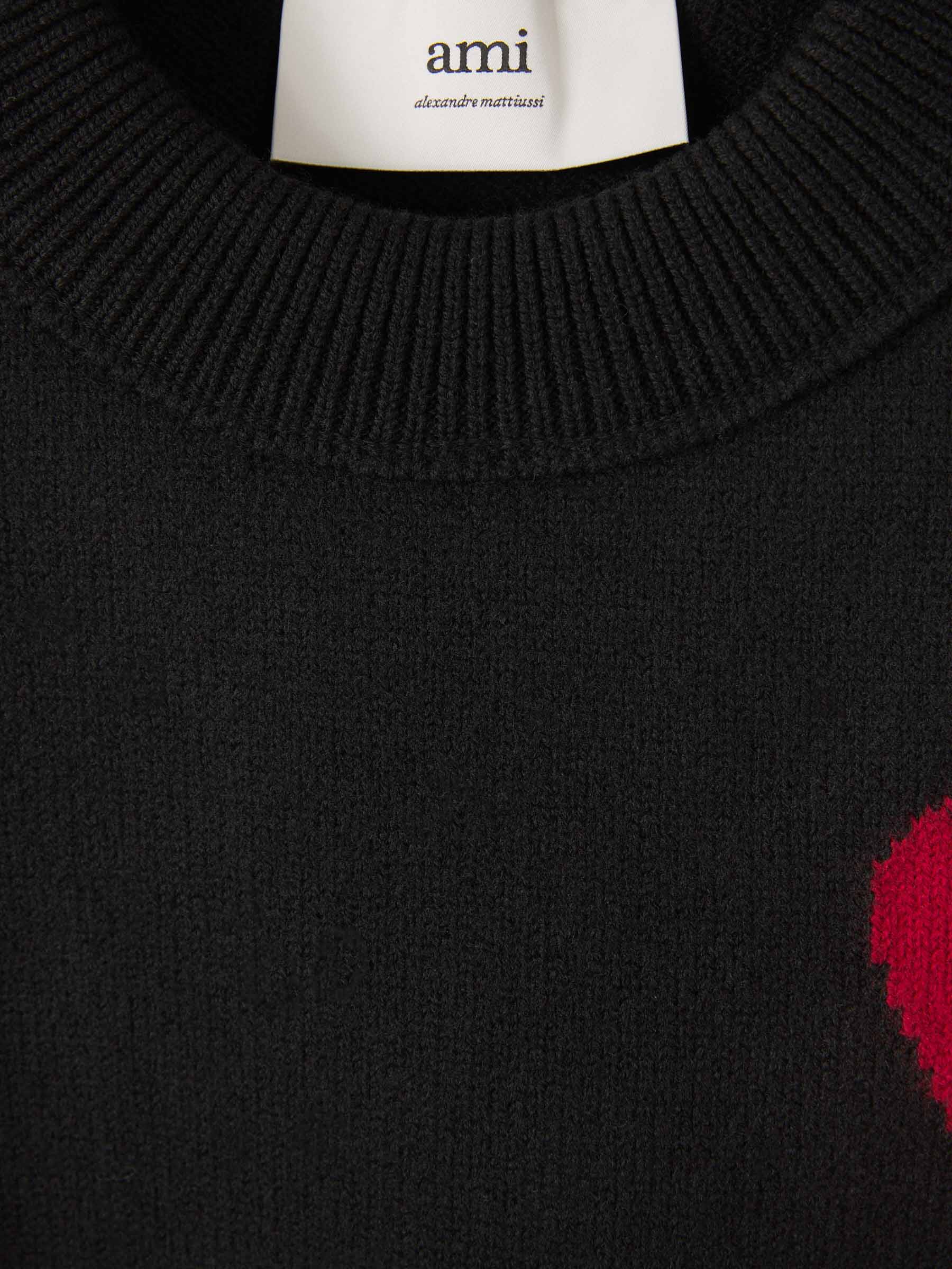 "AMI" - HEART SWEATER