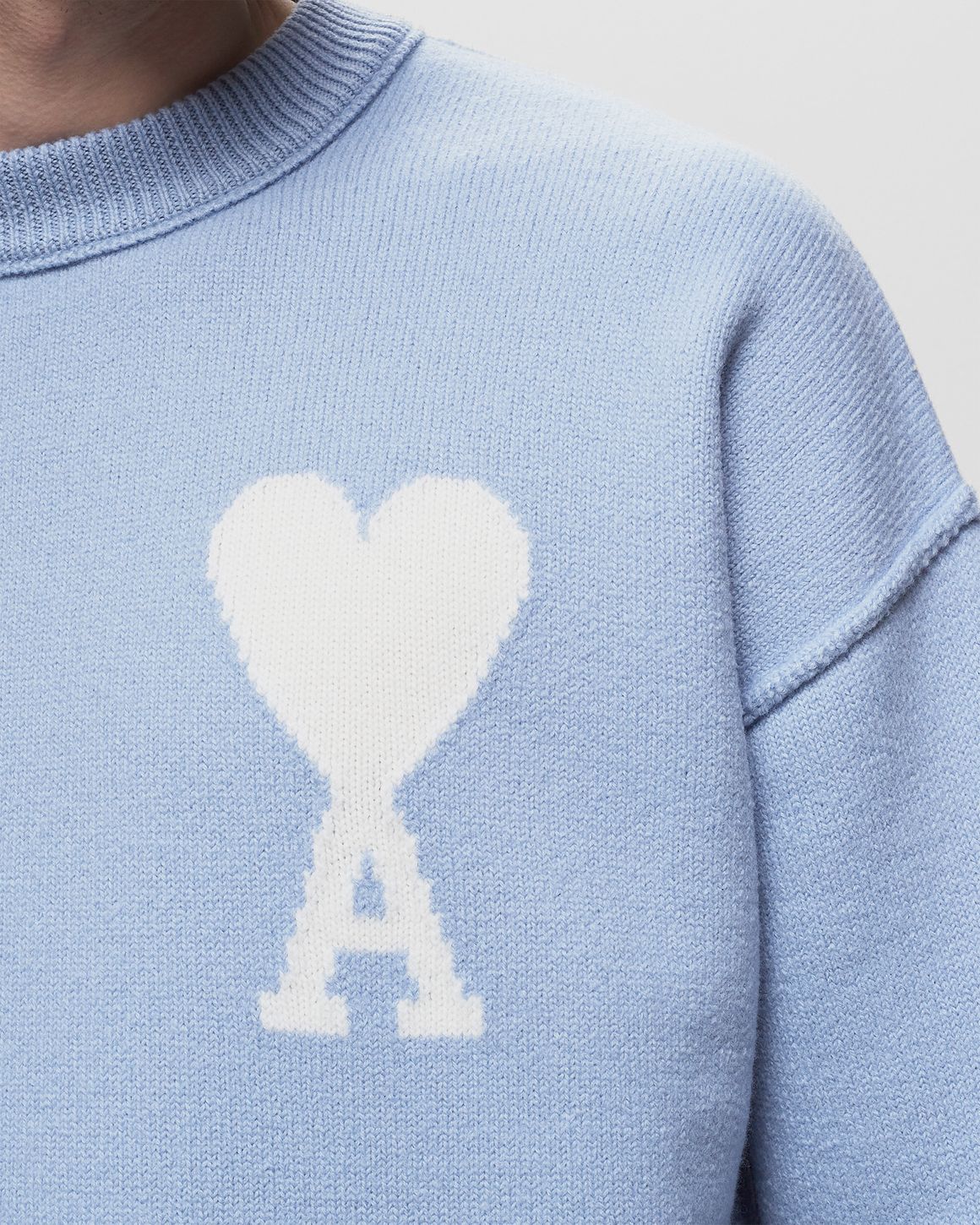 "AMI" - HEART SWEATER