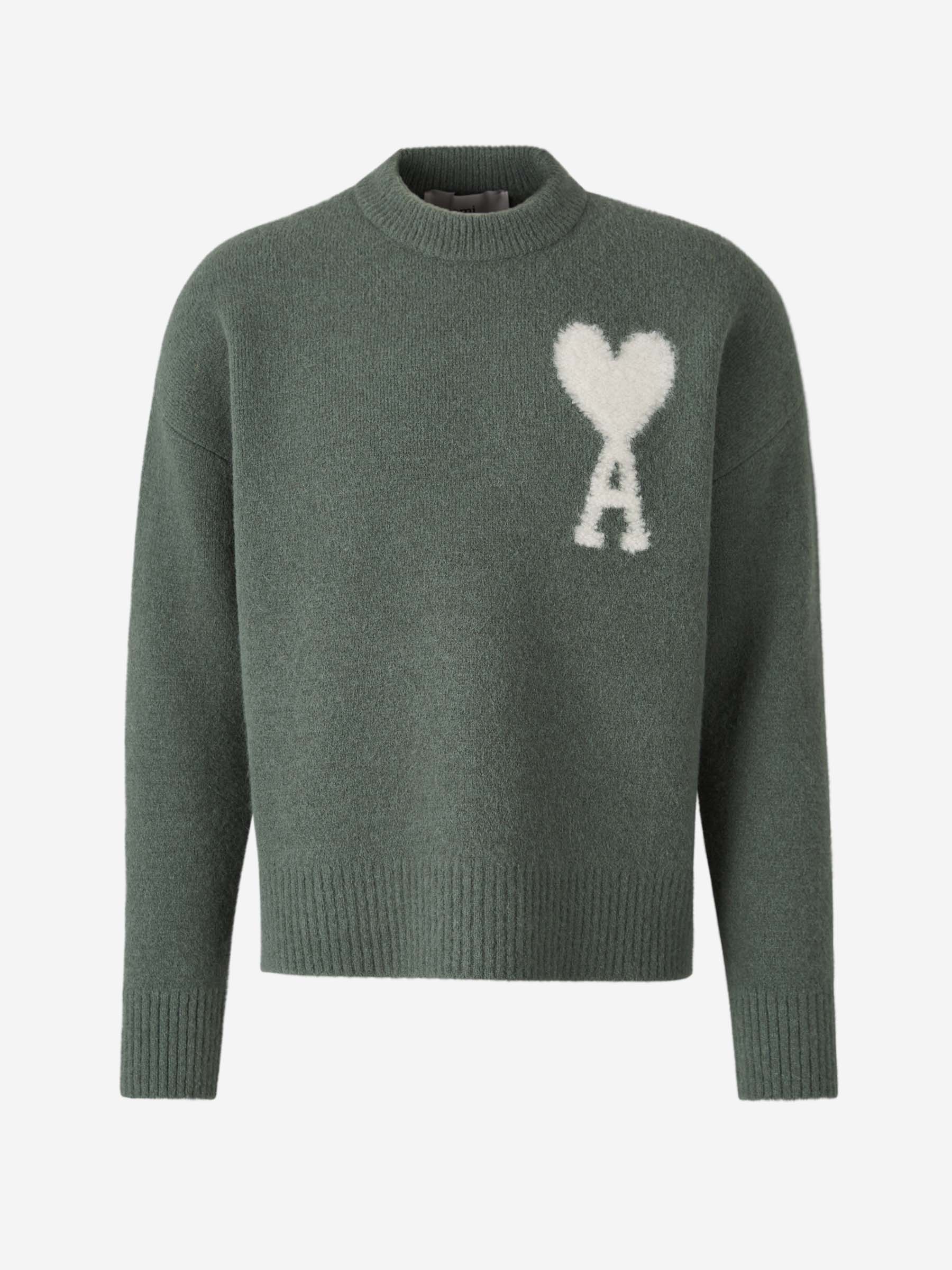 "AMI" - HEART SWEATER